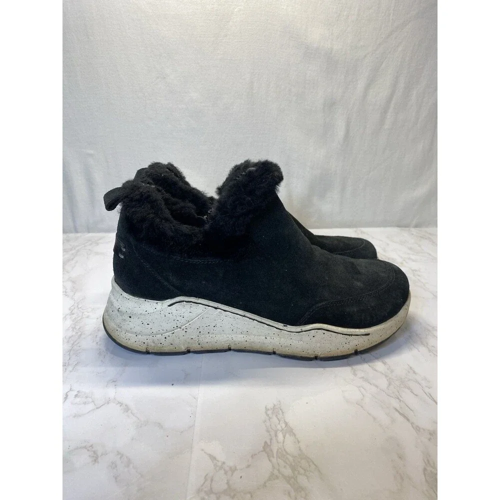 Bionica Black Slip On Faux Fur Lined Upper  Suede Leather Sz 7.5M